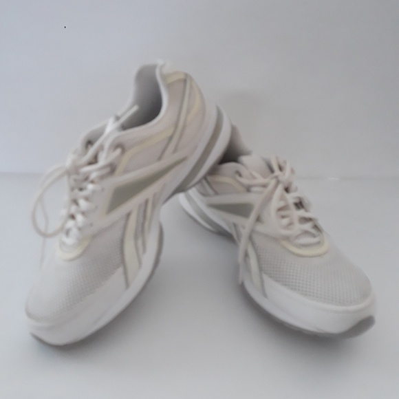 reebok easytone smoothfit shoes